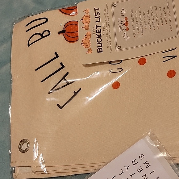 Fall Bundle Fall Bucket List hanging sign & Set of 8 kids paper placemats - Picture 8 of 8